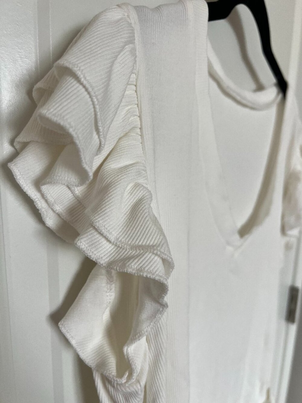 Amazon White Shirt 2X Ruffle Sleeve